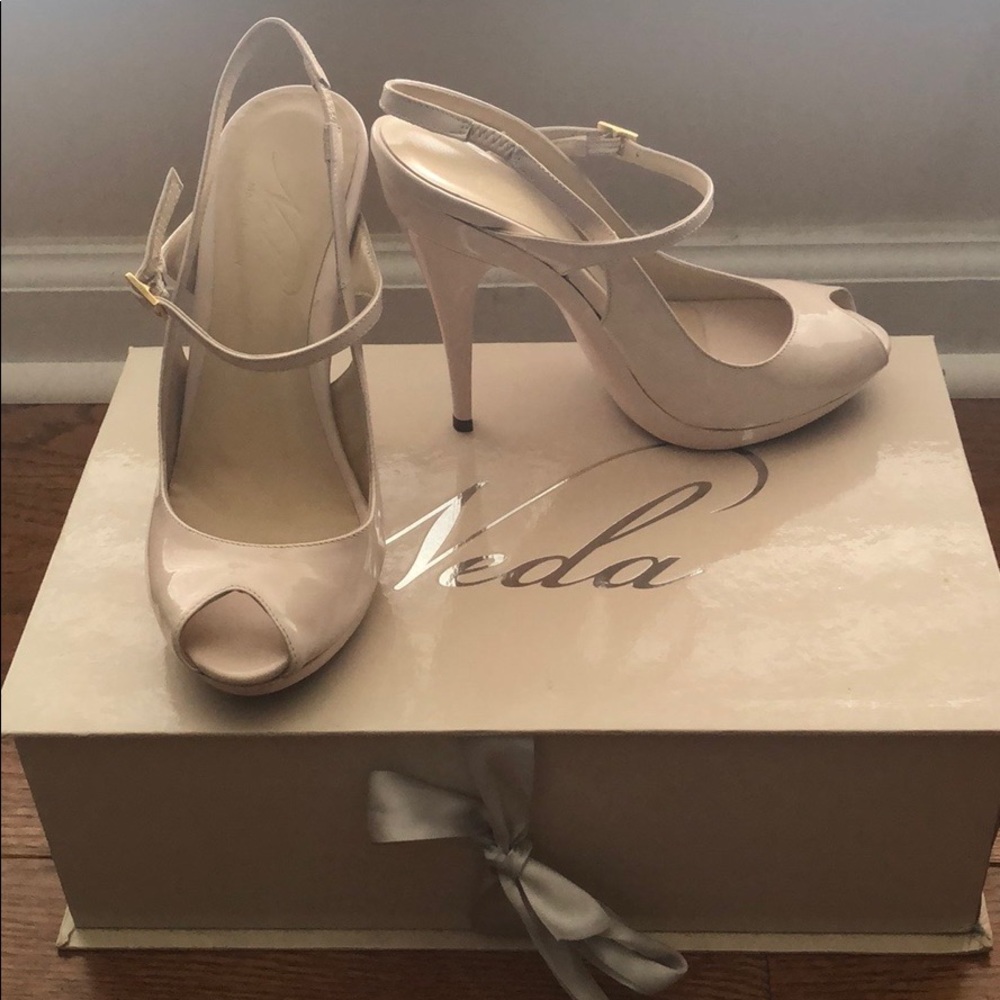 ❗️LAST CHANCE❗️ Neda Size 5 Ankle Strap Pumps